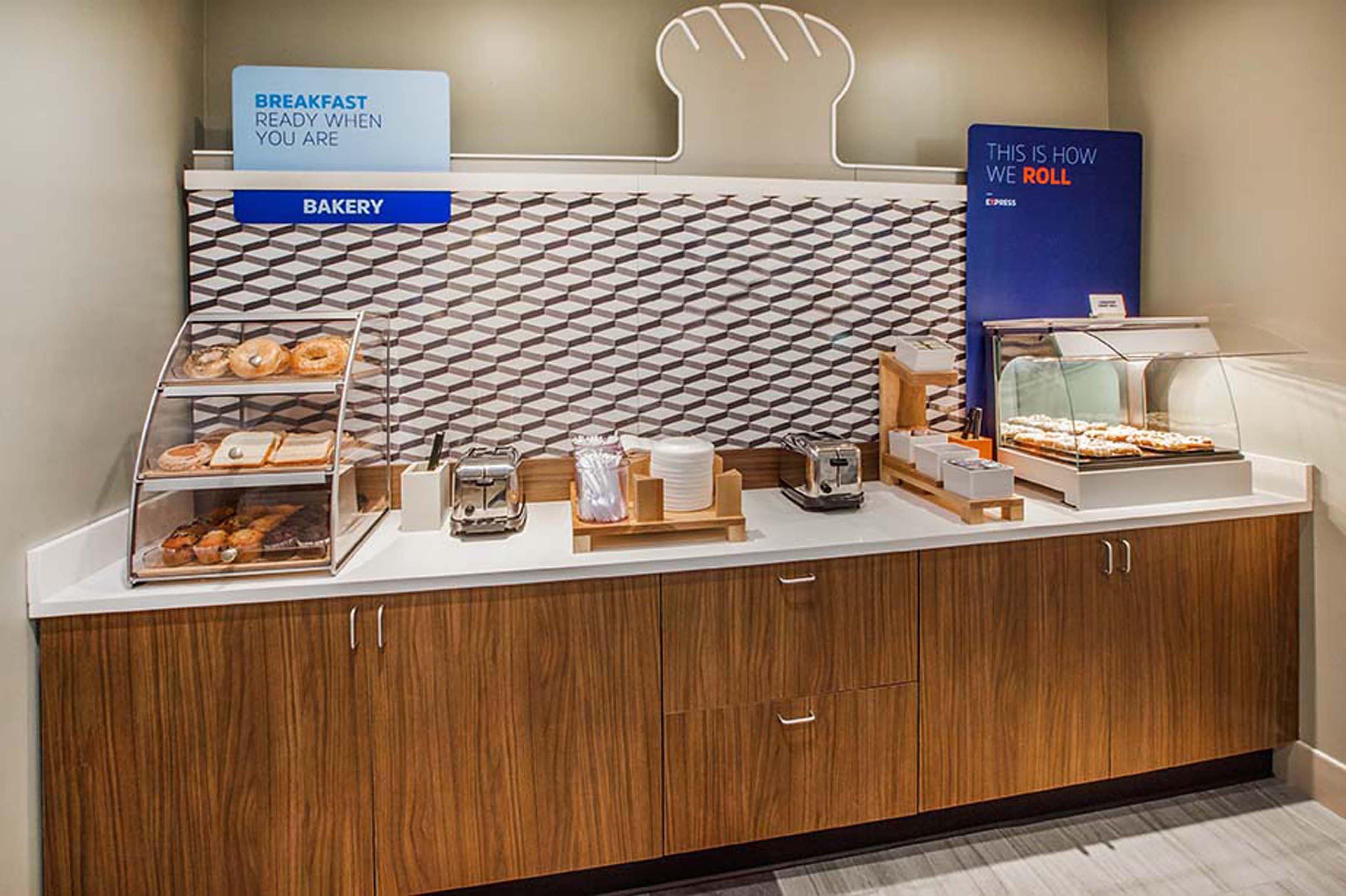 Holiday Inn Express & Suites - Columbia City By Ihg Esterno foto